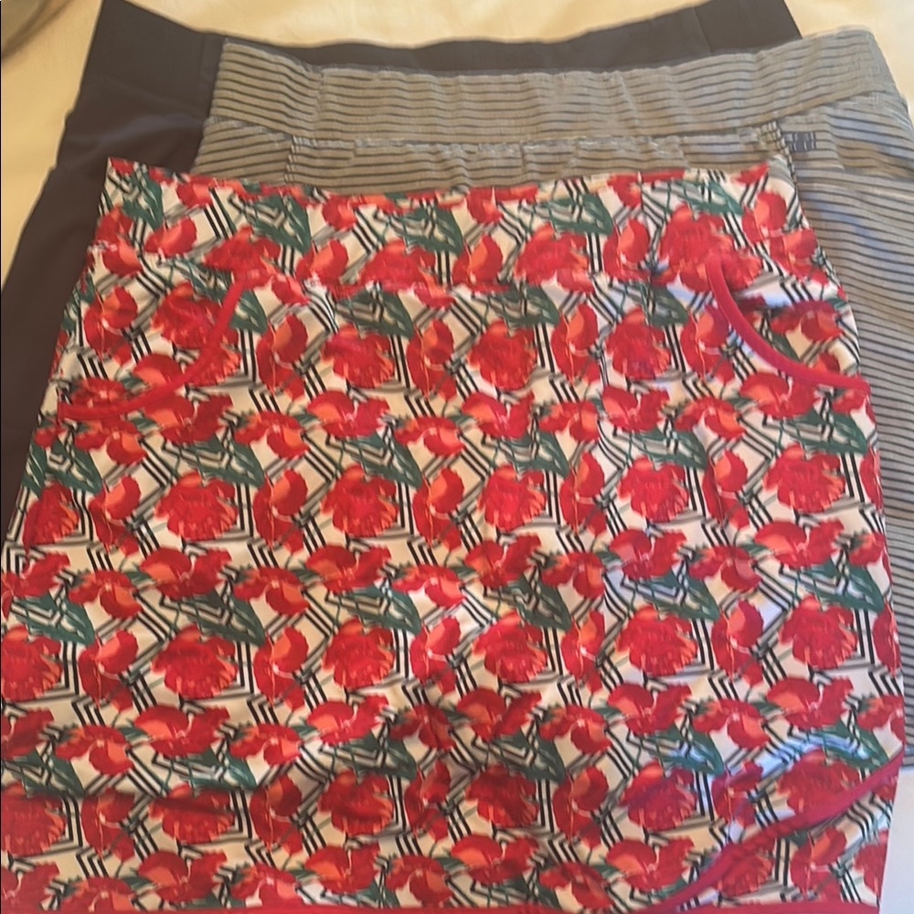 Lot of 3 skorts